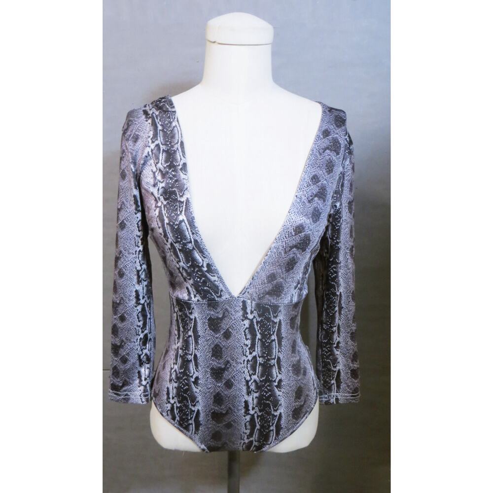 CARMAR ~ Snake Print Laced Back Body Suit Snap Fastened Size M ~NWT~